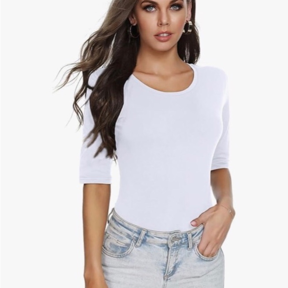 Basic white T - Picture 2 of 3